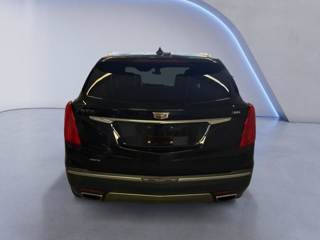 Used 2017 Cadillac XT5 Platinum w/ Driver Assist Package AWD/4WD image 7