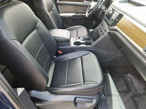 Used 2022 Volkswagen Atlas SE FWD image 25