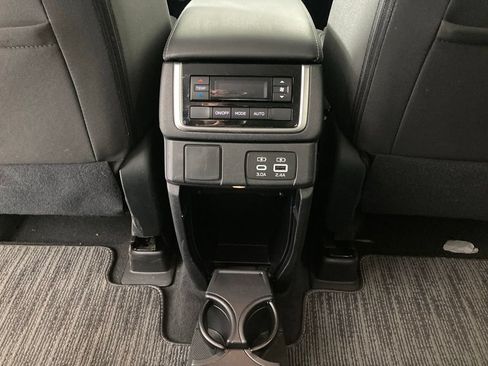 Used 2025 Subaru Ascent Premium AWD/4WD image 16