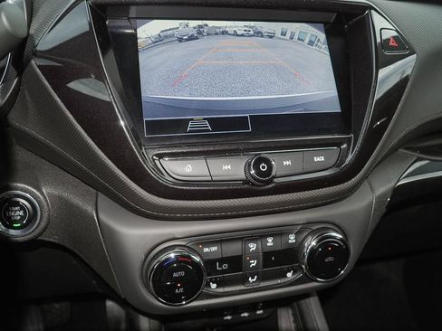 Used 2023 Chevrolet TrailBlazer LT w/ Convenience Package FWD image 12