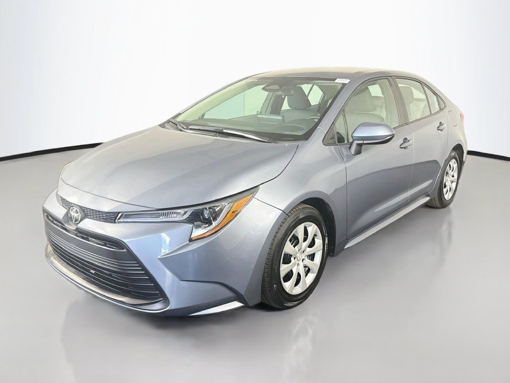 Used 2024 Toyota Corolla LE FWD image 4