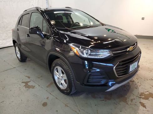Used 2017 Chevrolet Trax LT AWD/4WD image 9