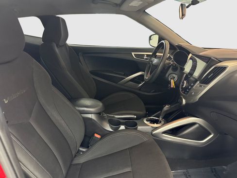 Used 2016 Hyundai Veloster FWD image 36