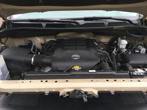 Used 2017 Toyota Tundra SR5 w/ TRD Off Road Package AWD/4WD image 13