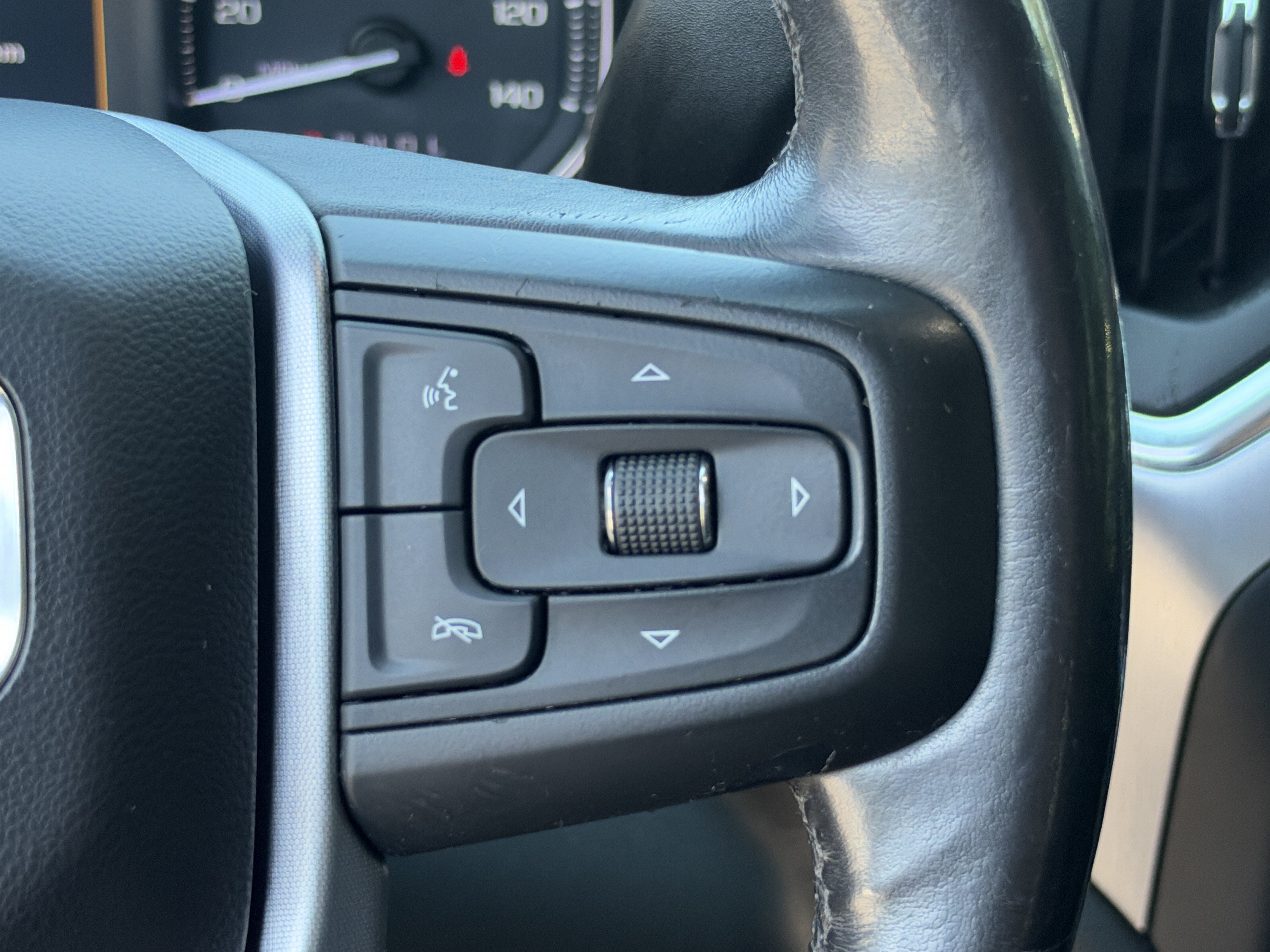Used 2019 GMC Sierra 1500 SLT w/ SLT Premium Plus Package RWD image 30