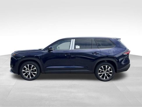 Used 2026 Toyota Grand Highlander AWD Hybrid image 2
