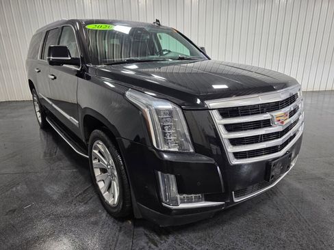Used 2020 Cadillac Escalade ESV Luxury AWD/4WD image 2