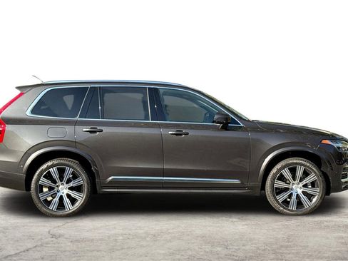Certified 2025 Volvo XC90 B6 Ultra w/ Protection Package Premier image 8
