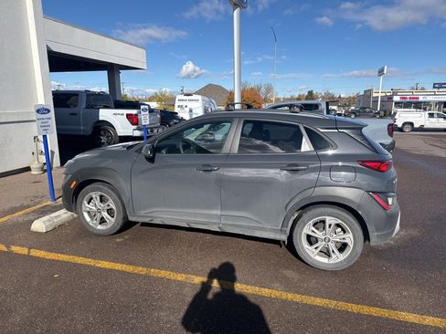 Used 2023 Hyundai Kona SEL image 3