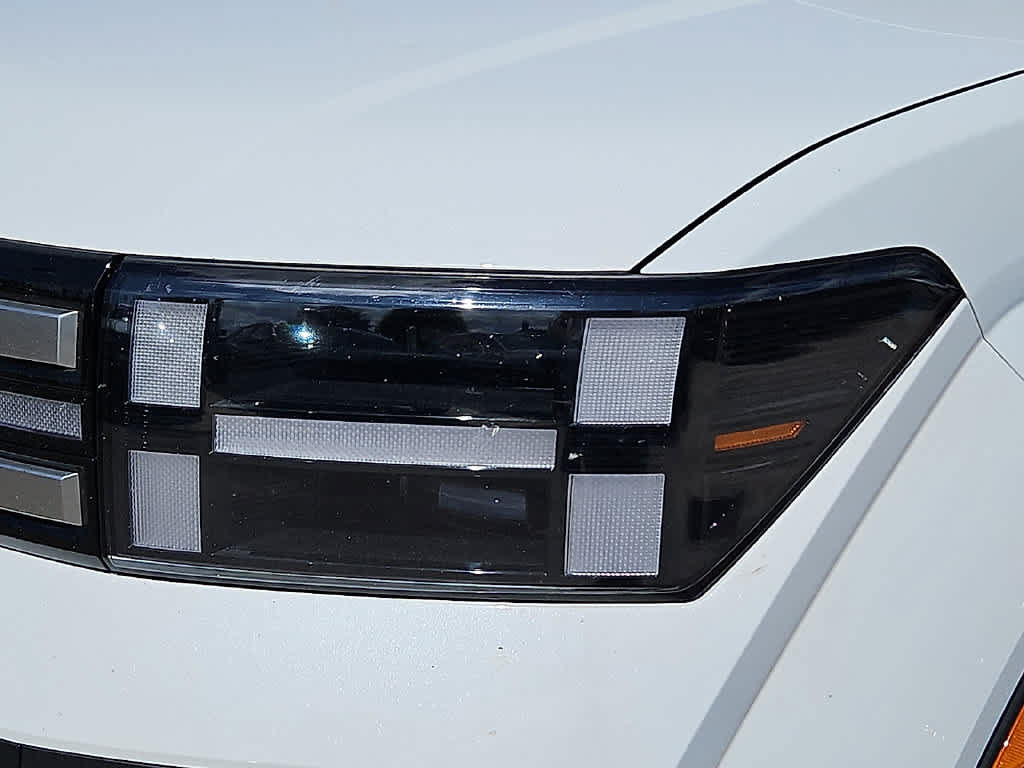 Used 2026 Hyundai Santa Fe SEL FWD image 8