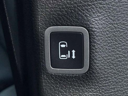 New 2026 Chrysler Voyager LX image 23