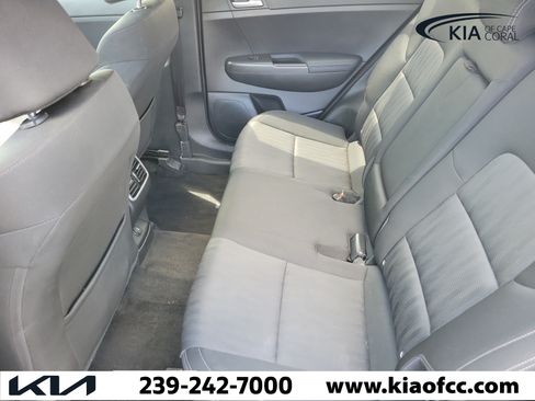 Used 2020 Kia Sportage LX FWD image 12