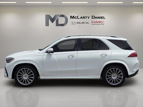 Used 2024 Mercedes-Benz GLE 350 4MATIC image 2