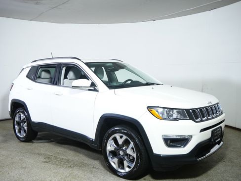 Used 2017 Jeep Compass Limited w/ Navigation Group AWD/4WD image 1
