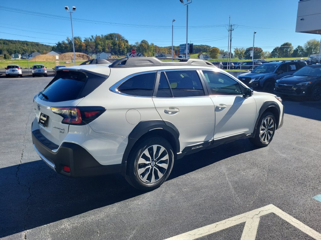 Used 2024 Subaru Outback Limited XT AWD/4WD image 4