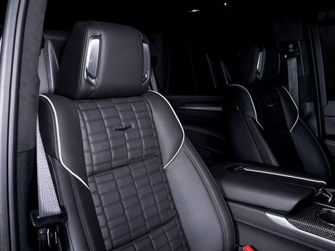 Used 2025 Cadillac Escalade V image 77