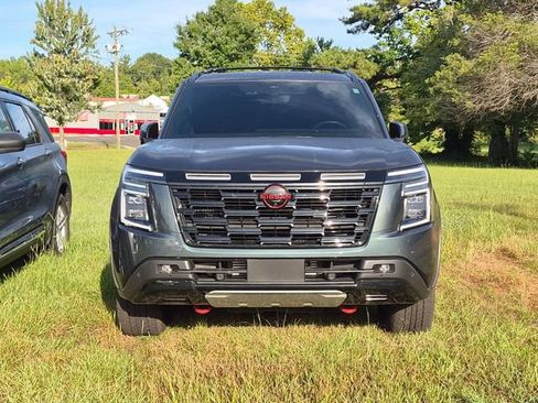 Used 2026 Nissan Armada PRO-4X AWD/4WD image 3