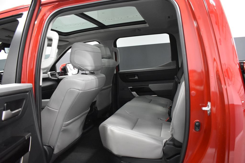 Used 2024 Toyota Tundra Limited AWD/4WD image 32