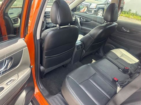 Used 2017 Nissan Rogue SL AWD/4WD image 18
