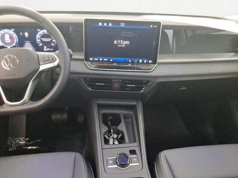 New 2025 Volkswagen Tiguan SE AWD/4WD image 13