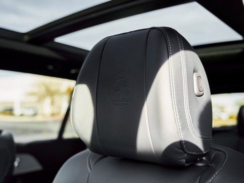 Used 2025 Mercedes-Benz GLS 63 AMG 4MATIC image 47