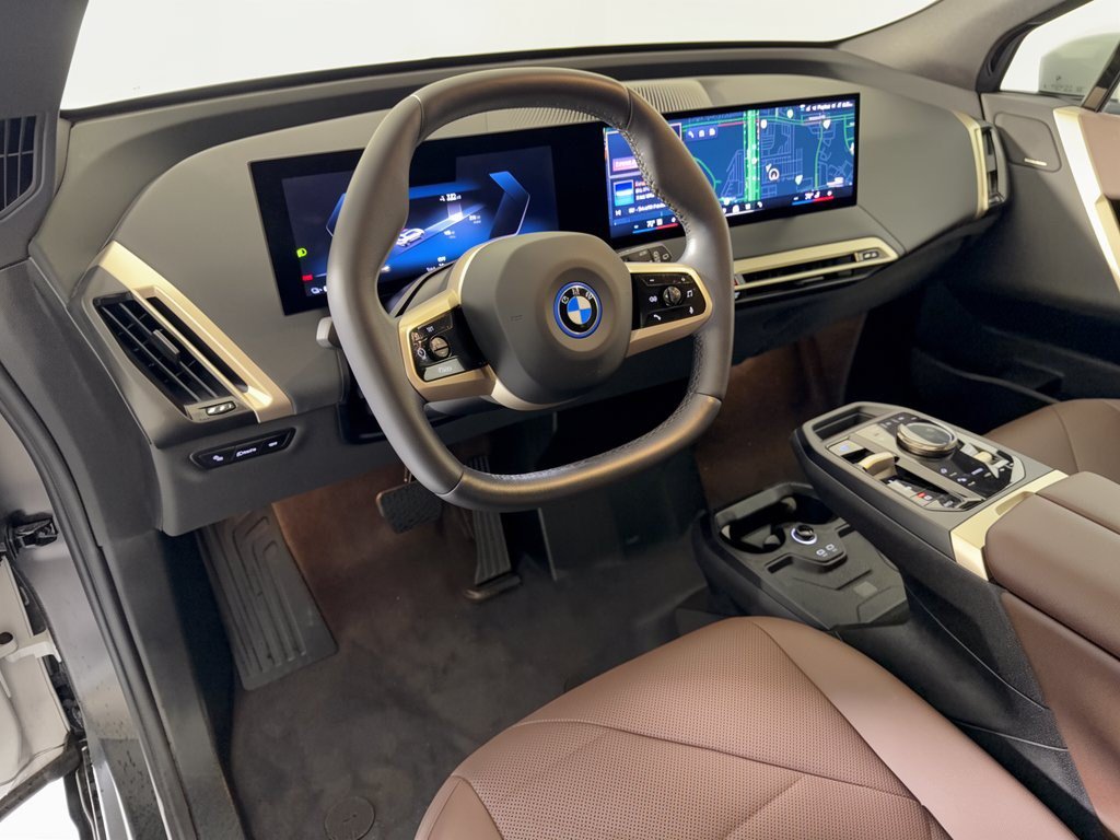 Certified 2024 BMW iX xDrive50 w/ Sport Package AWD/4WD image 4