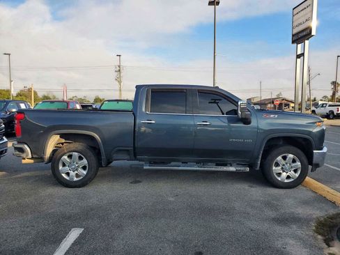Used 2020 Chevrolet Silverado 2500 LTZ w/ LTZ Premium Package image 2