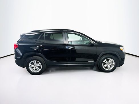 Used 2021 GMC Terrain SLE w/ Driver Convenience Package image 10
