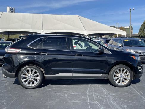 Used 2017 Ford Edge Titanium w/ Equipment Group 302A image 8