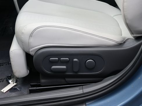 Certified 2024 Hyundai Ioniq 5 Limited AWD/4WD image 11