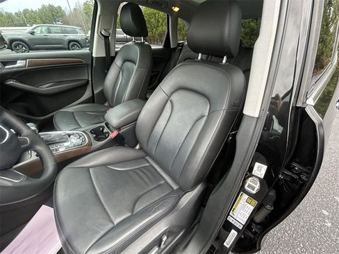 Used 2017 Audi Q5 2.0T Premium Plus w/ Technology Package image 22