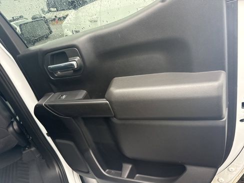 Used 2022 Chevrolet Silverado 1500 Custom image 7