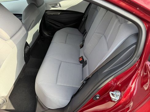 Certified 2025 Toyota Corolla SE image 28