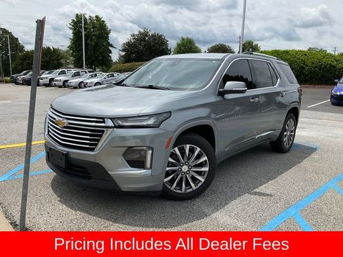 Used 2023 Chevrolet Traverse Premier AWD/4WD image 1