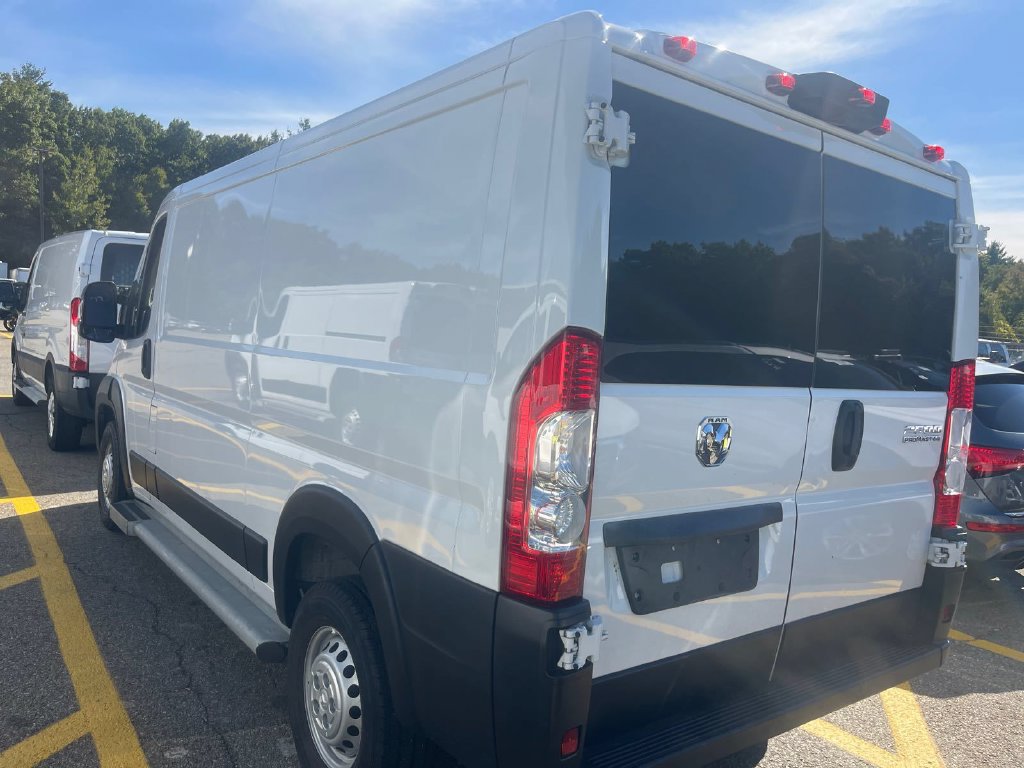 Used 2025 RAM ProMaster 2500 w/ U-Haul Equipment Group FWD image 5