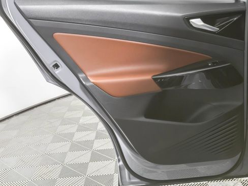 Used 2021 Volkswagen ID.4 Pro S image 41