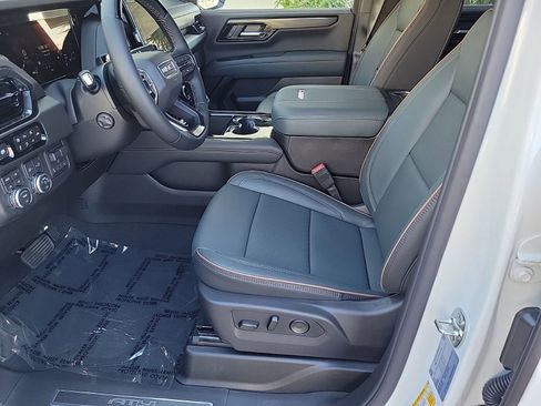 New 2026 GMC Yukon AT4 w/ AT4 Premium Plus Package image 11