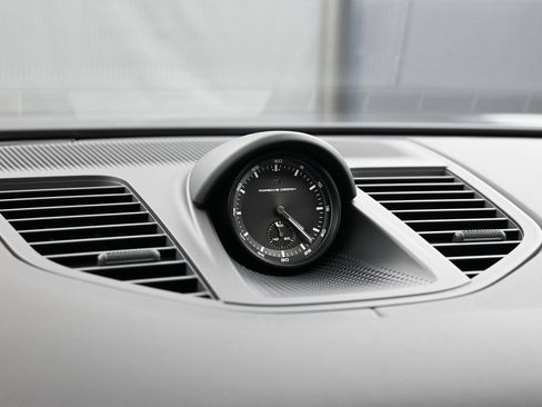 Certified 2025 Porsche Panamera 4S AWD/4WD image 21
