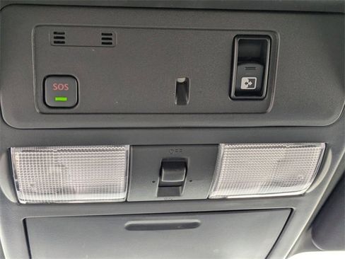 Used 2024 Nissan Titan SV w/ SV Bronze Edition Package image 26