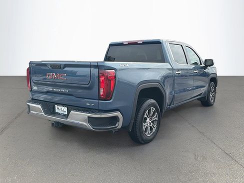 Used 2024 GMC Sierra 1500 SLT image 4