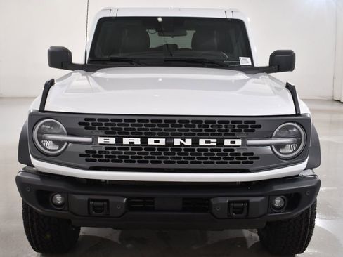 New 2026 Ford Bronco Badlands AWD/4WD image 3