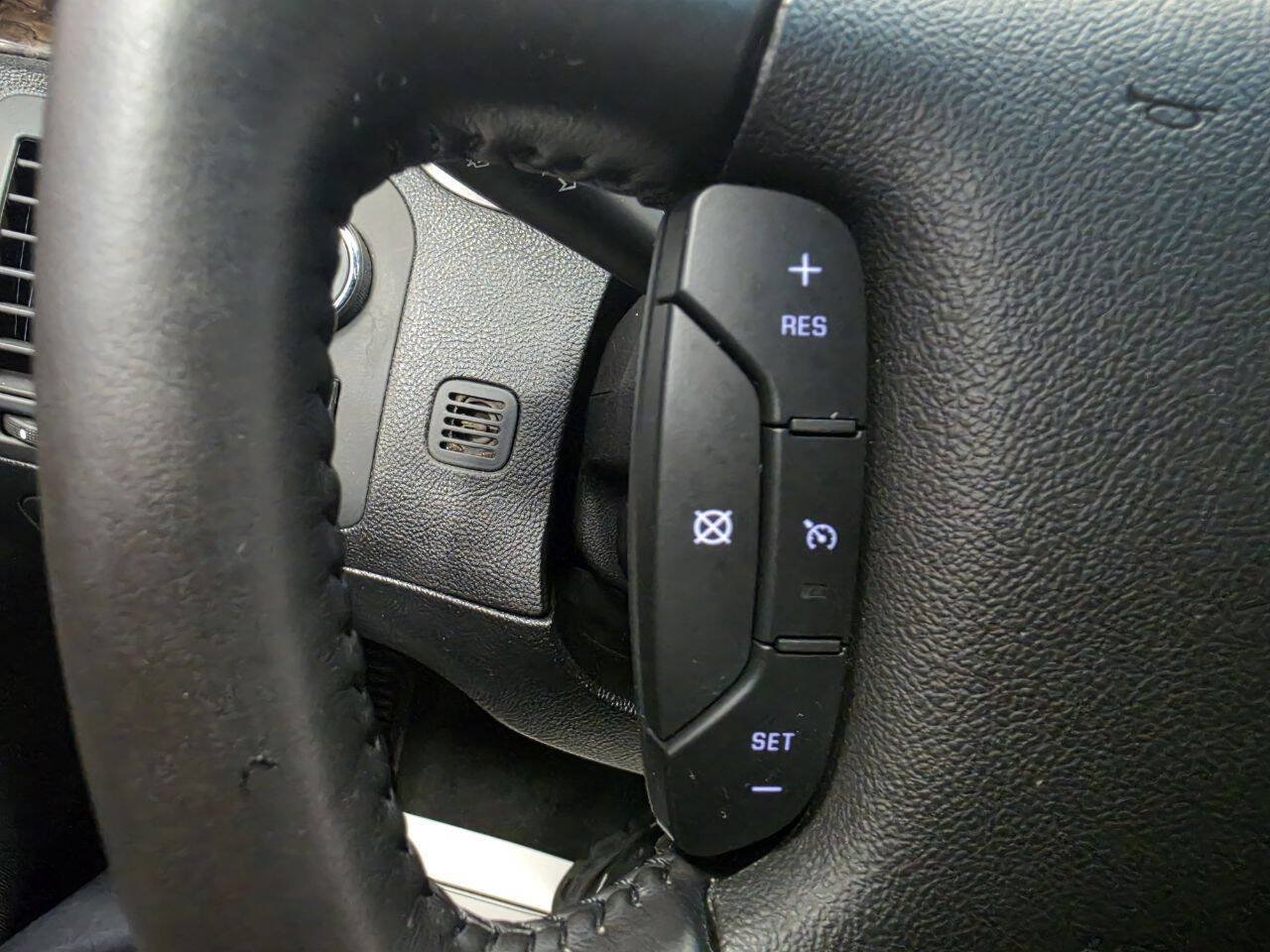 Used 2011 Cadillac DTS FWD image 18