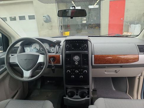 Used 2008 Chrysler Town & Country Touring w/ Trailer Tow Group FWD image 20