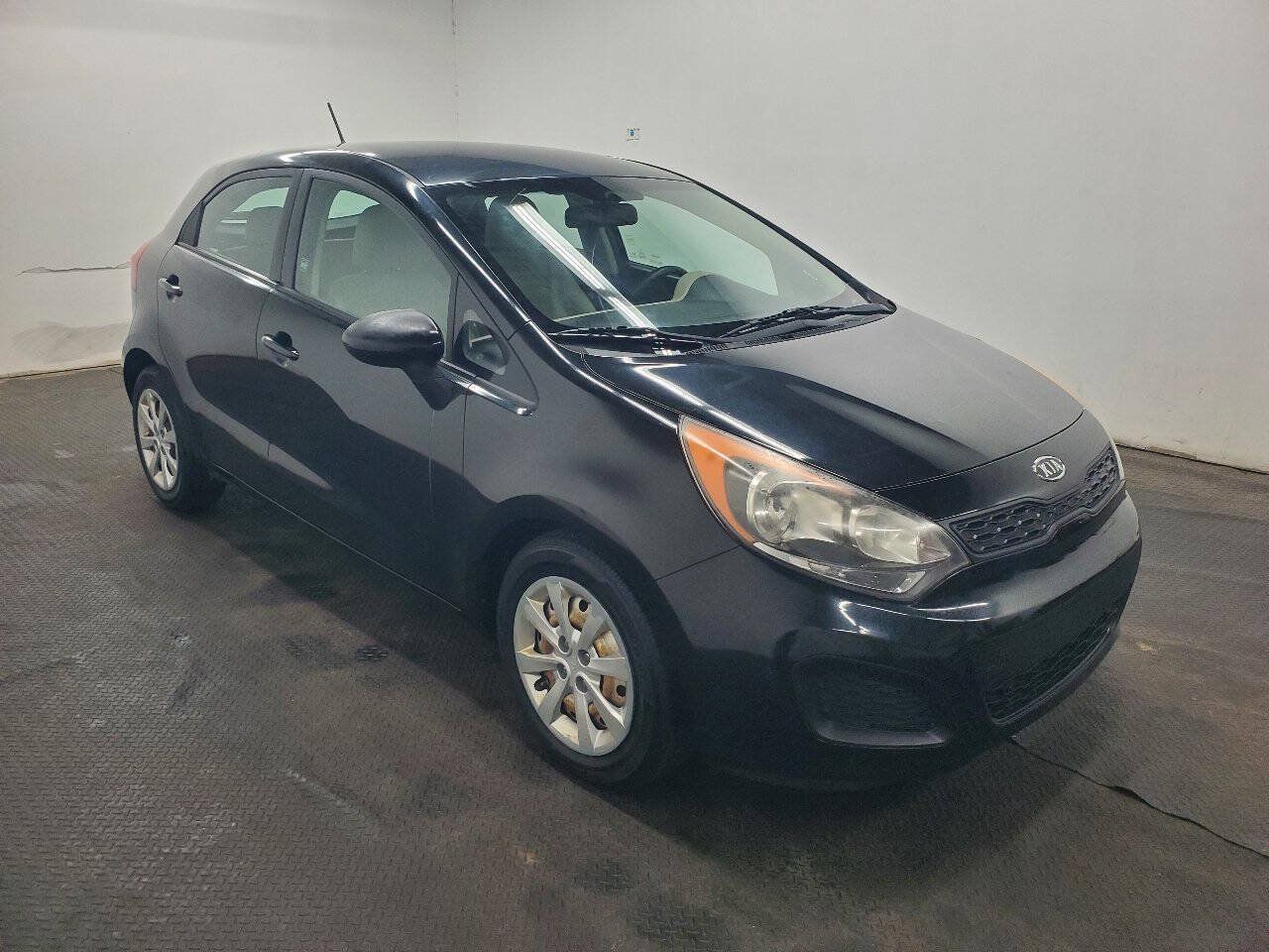 Used 2012 Kia Rio LX w/ PWR Pkg FWD image 3