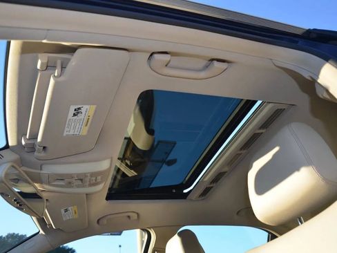 Used 2015 Mercedes-Benz E 350 Sedan image 31