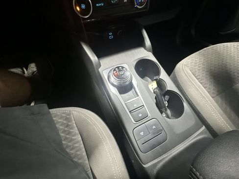 Used 2021 Ford Escape SE FWD image 27