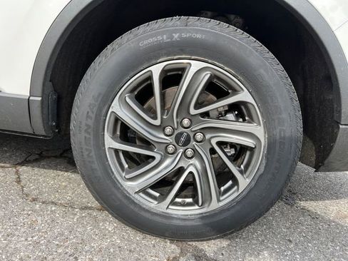 Used 2023 Lincoln Aviator AWD w/ Elements Package image 15