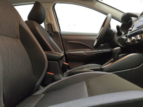 Used 2024 Nissan Versa SV w/ Trunk Package FWD image 21