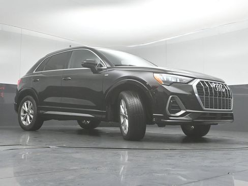 Used 2022 Audi Q3 2.0T Premium image 36
