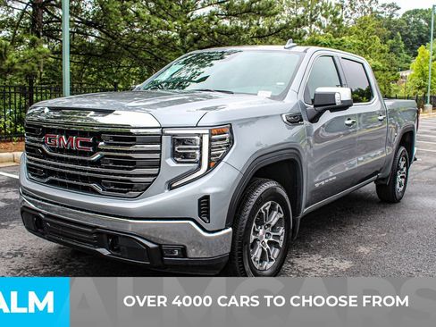 Used 2026 GMC Sierra 1500 SLT RWD image 2